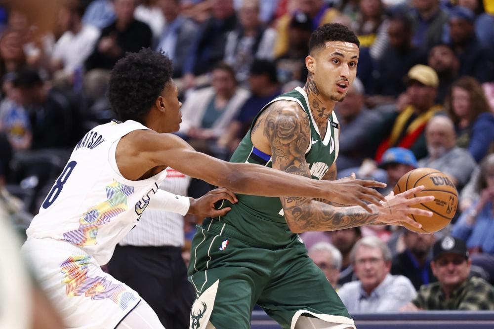 力担任阿贾 力担任阿贾